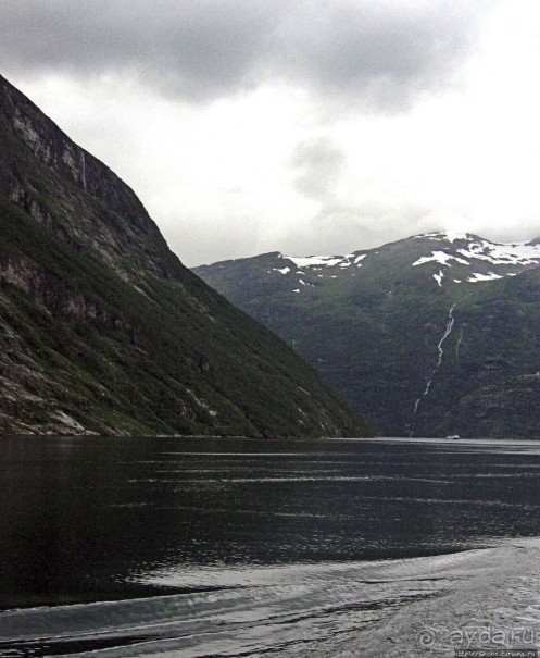 Альбом отзыва "Гейрангер-фьорд — жемчужина Скандинавии (объект ЮНЕСКО 1195)"